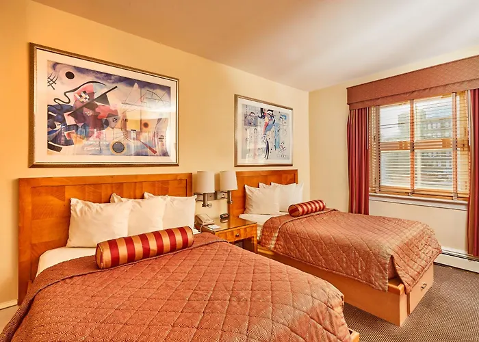 Best Hotels Near The Met Philadelphia