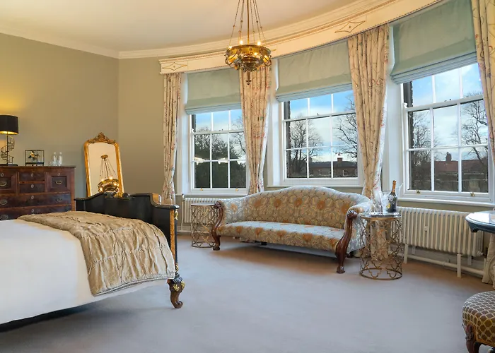 Best Hotels Near Park and Ride York for Easy City Access