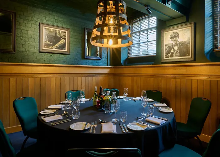 Top Hotels Near A34 in Oxford for Convenient Stay