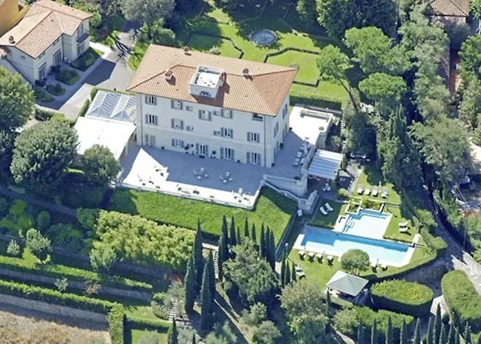 Top Florence Hotels with Pools Guide
